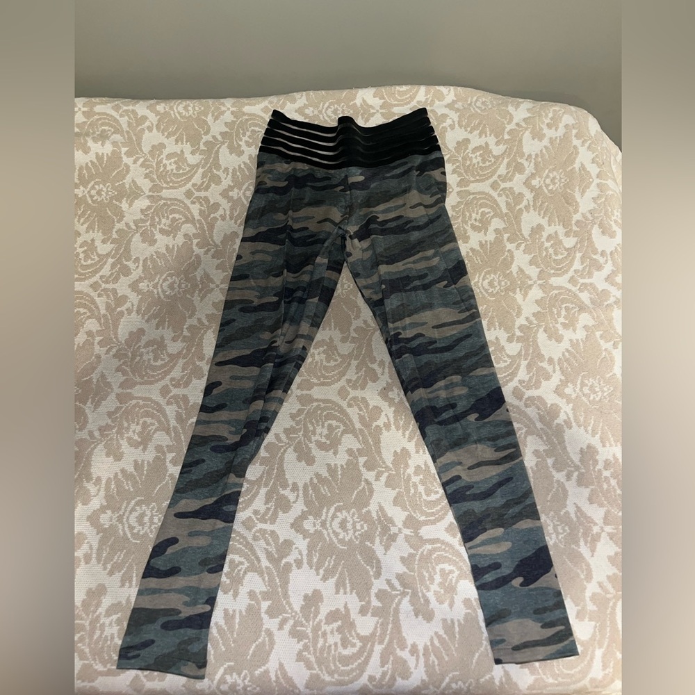 Army Brat Leggings - Picture 2 of 4